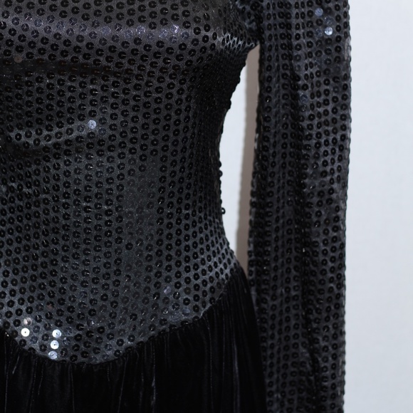 Cachet By Bari Protas Black Sequin Suede Dress - Picture 2 of 12